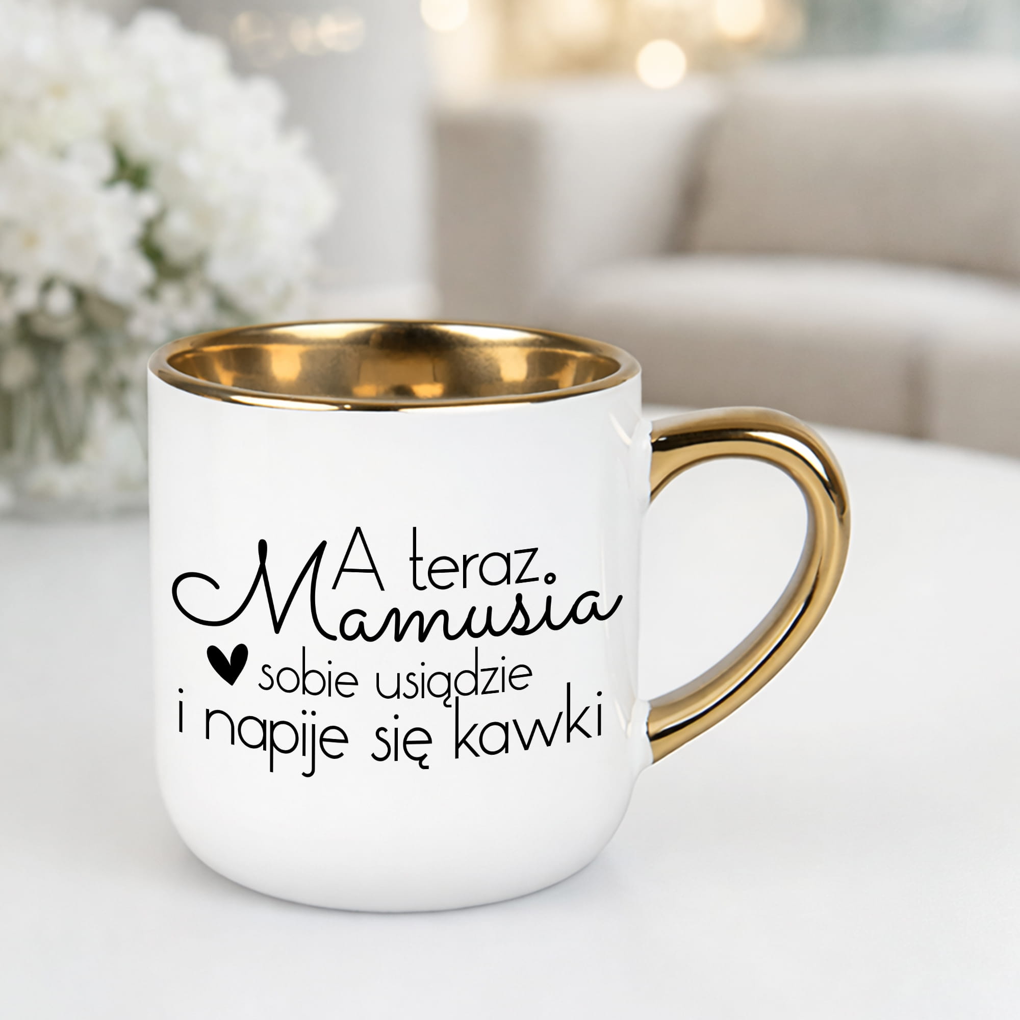 A teraz mamusia sobie usiądzie napije się kawki