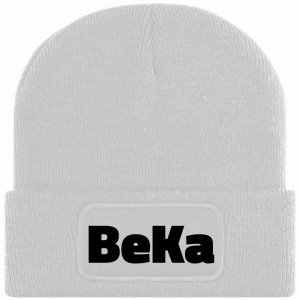 Czapka z napisem BEKA