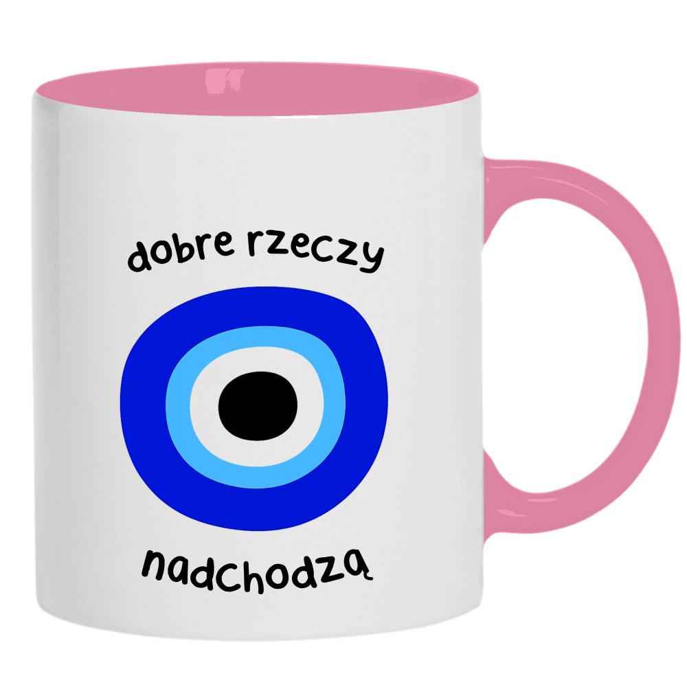 Dobre rzeczy nadchodzą kubek ucho kolor kolor różowy