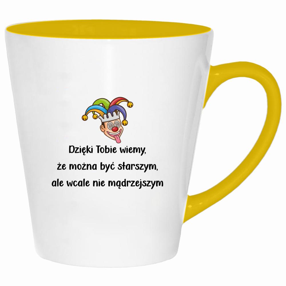 Dzięki Tobie wiemy, że można być starszym kubek latte kolor żółtyy