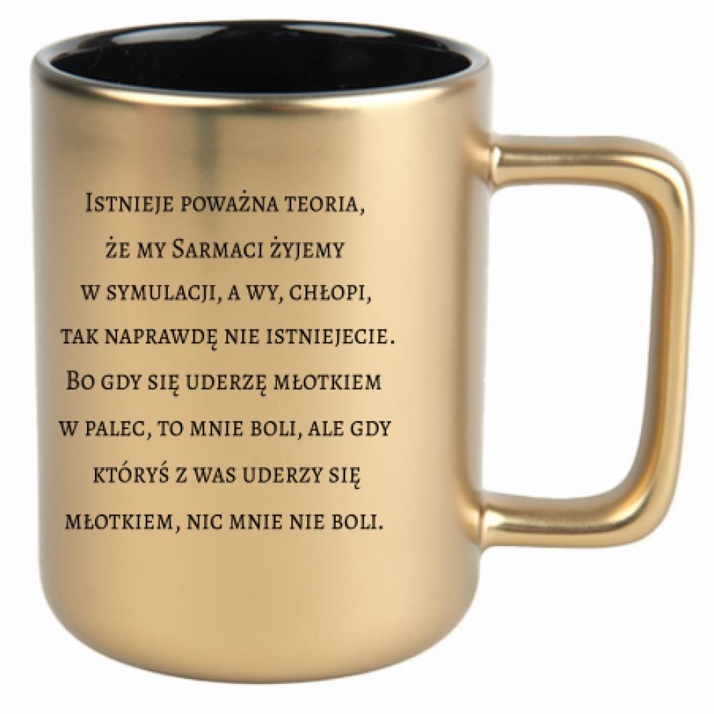 Gdy uderzę się młotkiem w palec, to mnie boli kubek złoty matowy kolor czerwony latte