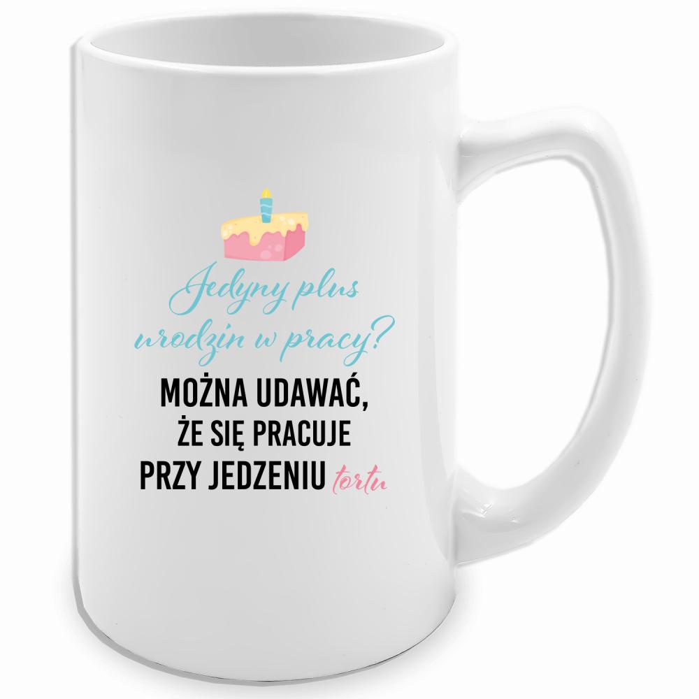 Jedyny plus urodzin w pracy? kubek biały 413 ml kolor żółtyy