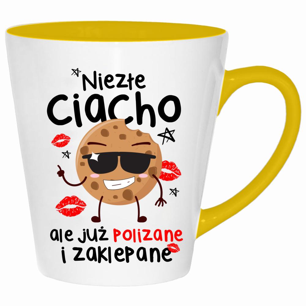Niezłe ciacho, ale już polizane i zaklepane kubek latte kolor żółtyy