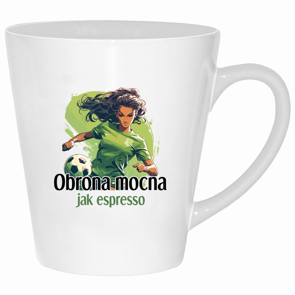 Obrona mocna jak espresso kubek latte