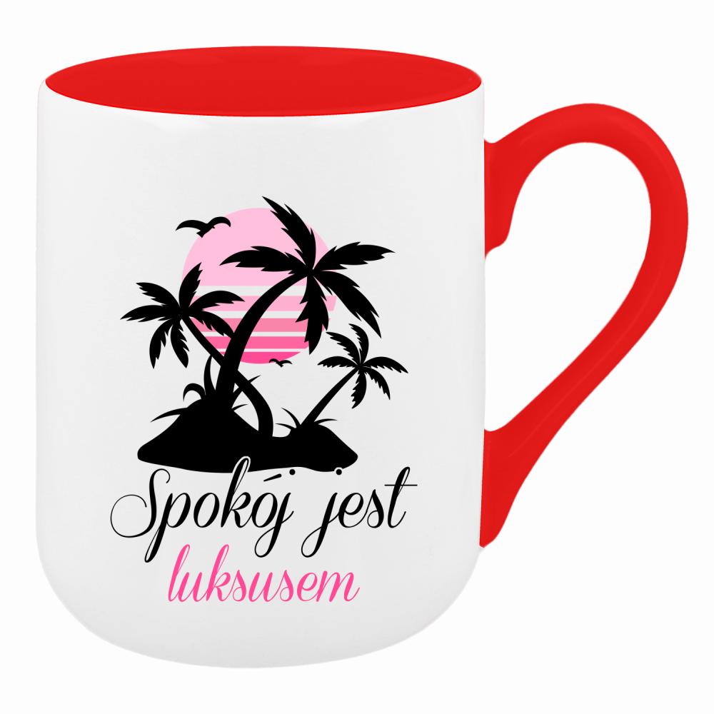 Oddycham luksusem kubek coffee kolor czerwony latte