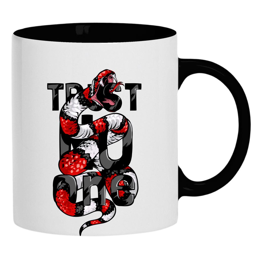 Trust No One kubek ucho kolor kolor czarnyy