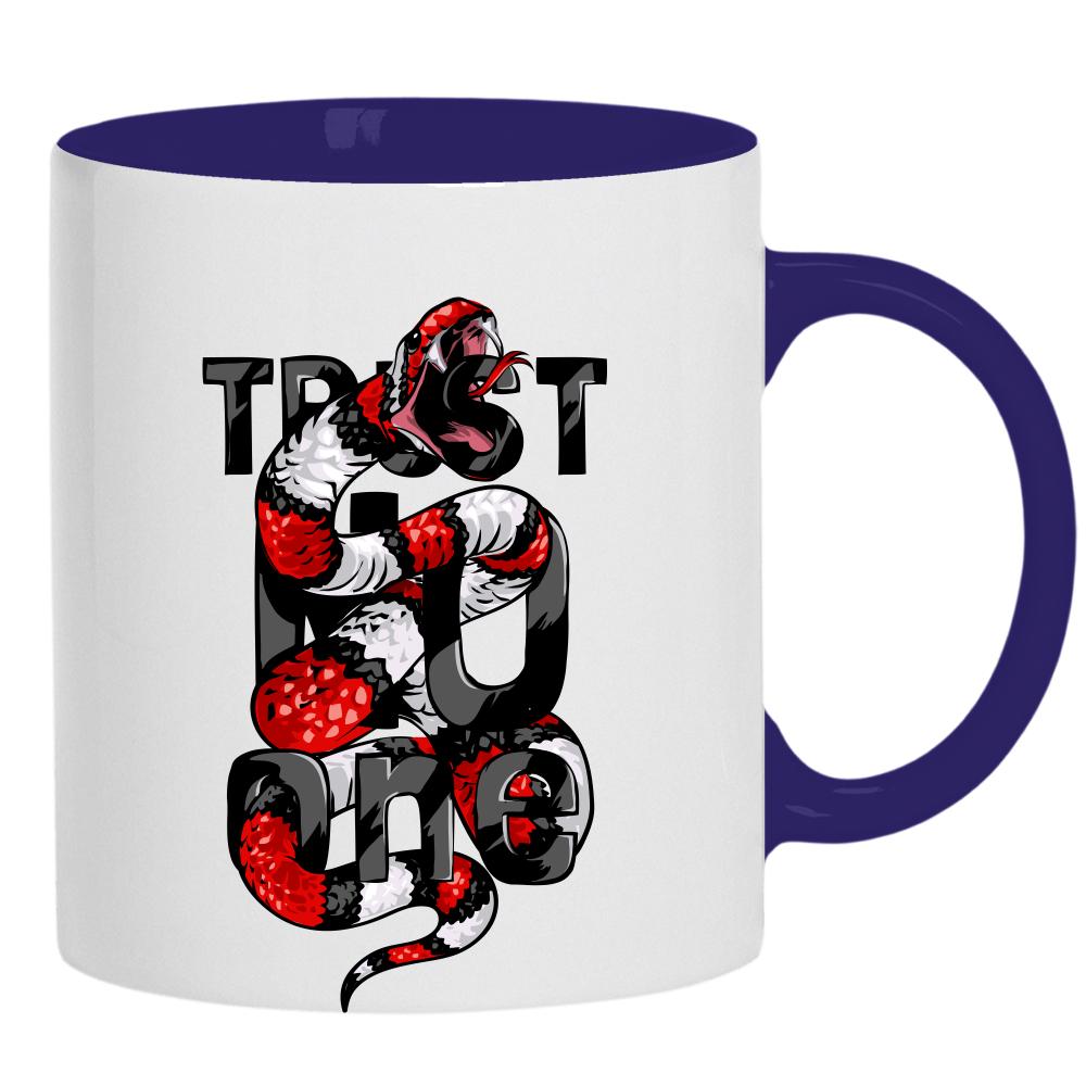 Trust No One kubek ucho kolor kolor navy