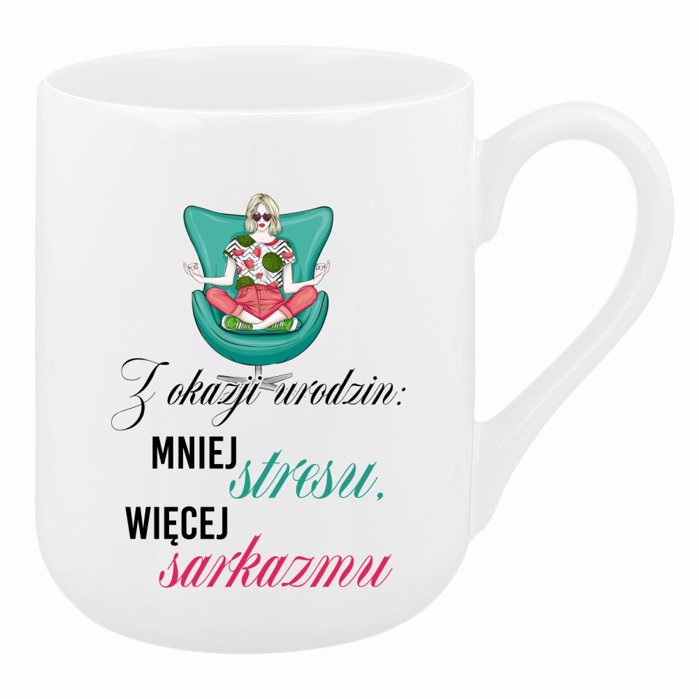 Z okazji urodzin: mniej stresu, więcej sarkazmu kubek coffee kolor biały